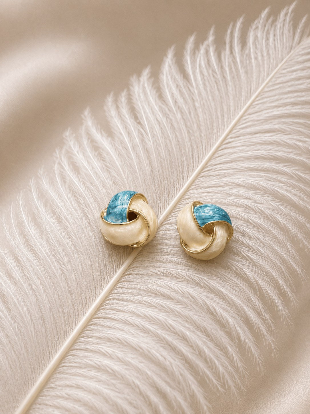 Aqua Twist Enamel Studs
