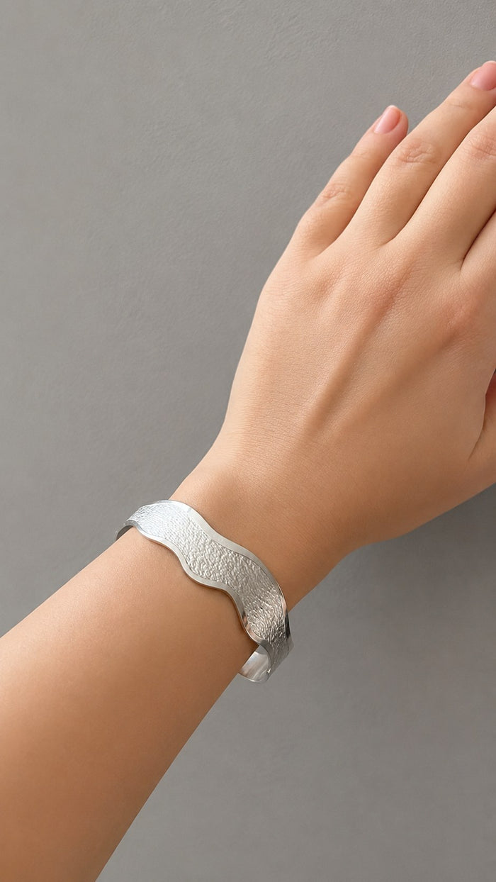 Elan Wave Adjustable Cuff