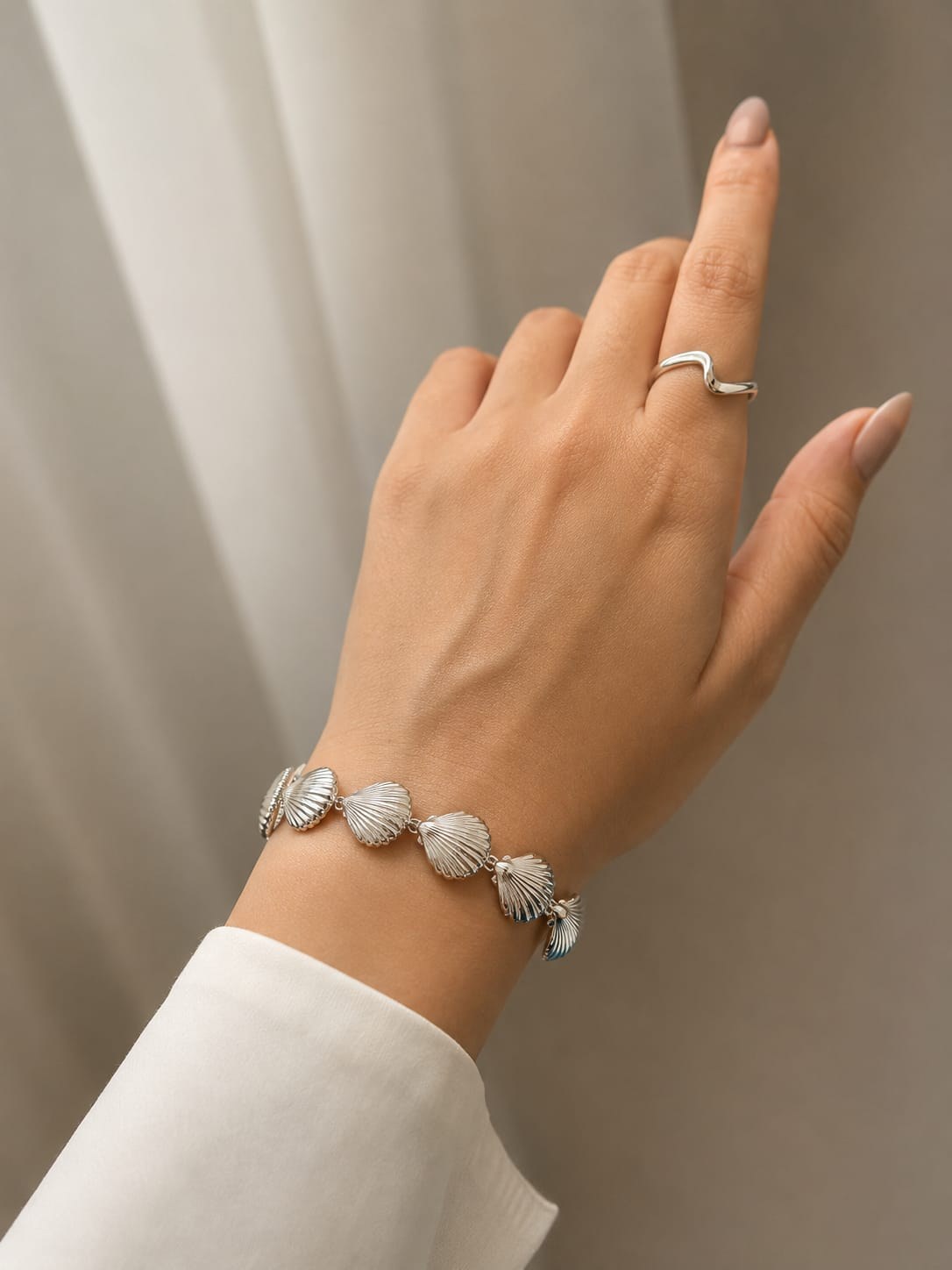 Seashell Charm Silver Adjustable  Bracelet