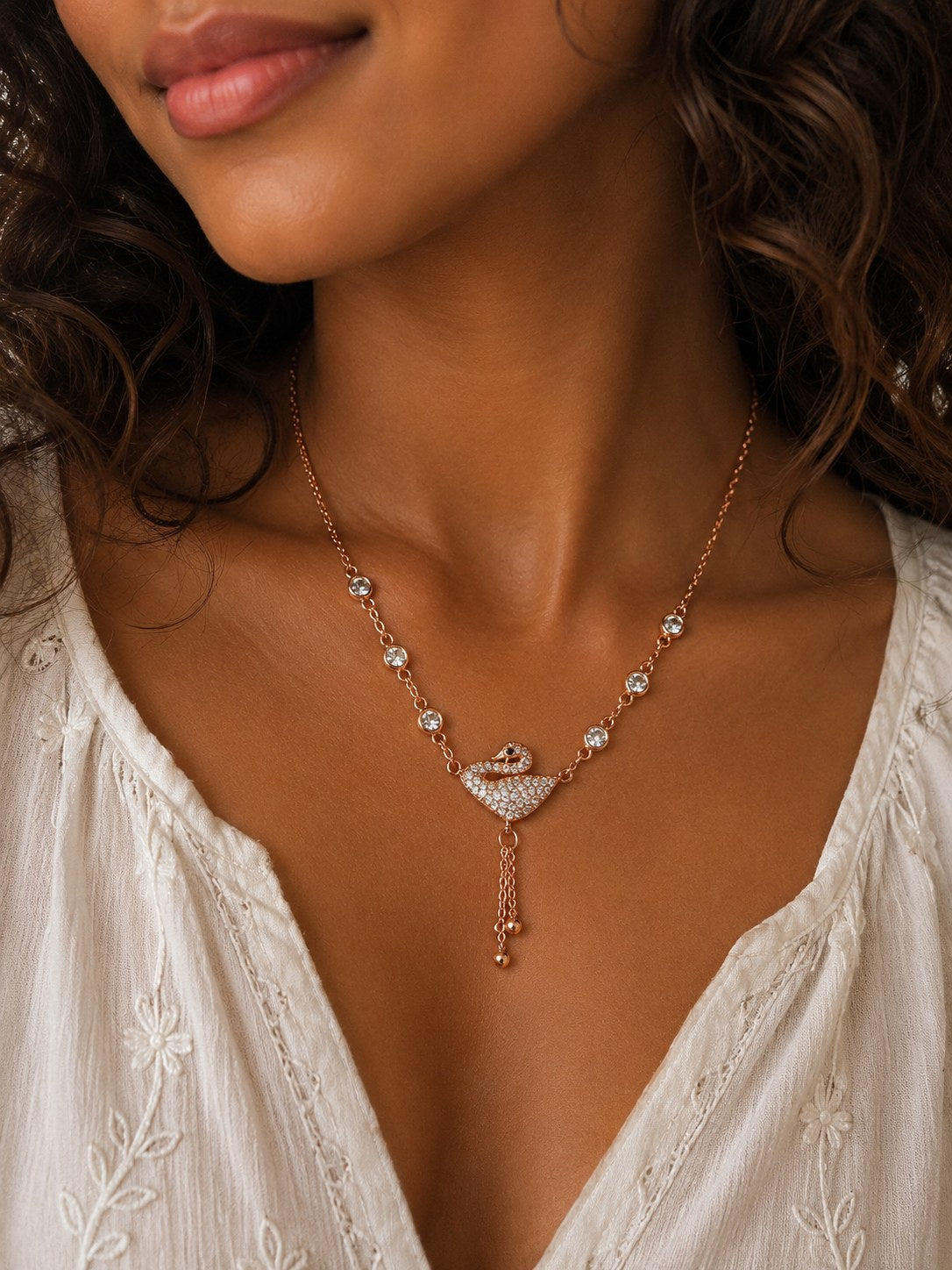 Swan Sparkle Rose Gold Necklace
